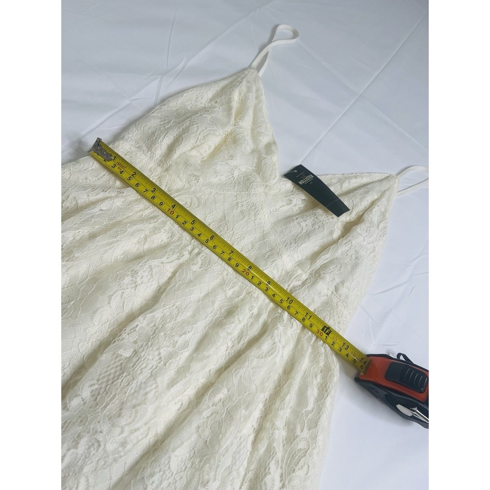 Hollister Ruffle Hem Off White Lace Mini V-Neck Strappy Lined Dress Size M NWT - Picture 8 of 12